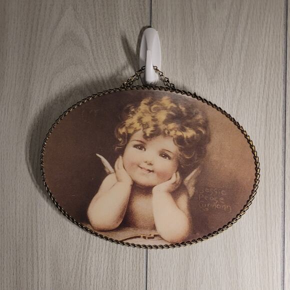 Vtg Bessie Pease Gutmann Framed Print Of Baby Angel W/Chain Edge & Hanger 8x11 - Picture 1 of 7